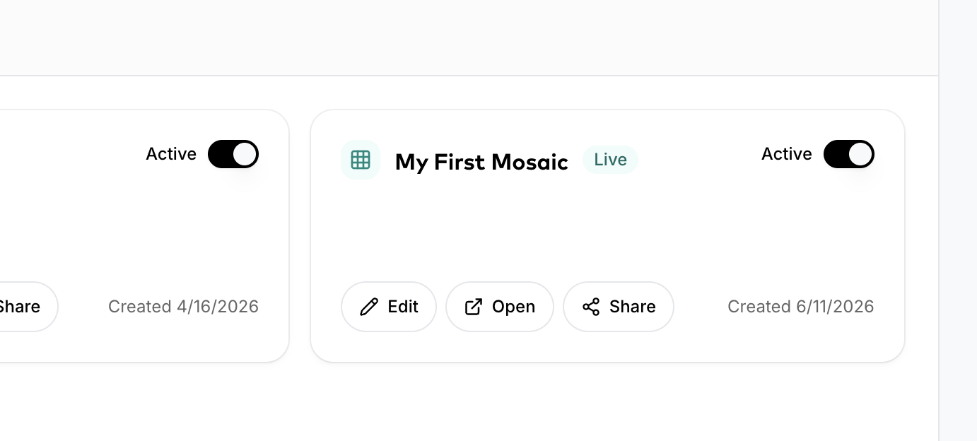 Displays tab showing an active Live Mosaic display card